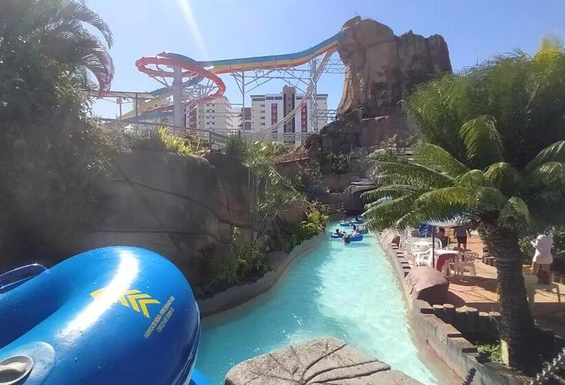 בית מלון כפרי Spazzio Diroma Acqua E Splash Caldas Novas, Gratis Park