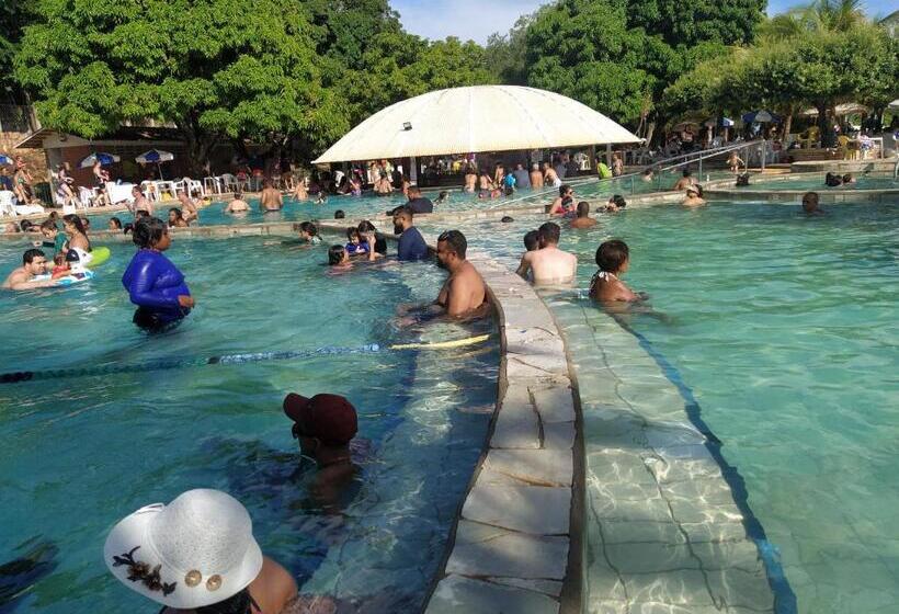 בית מלון כפרי Spazzio Diroma Acqua E Splash Caldas Novas, Gratis Park