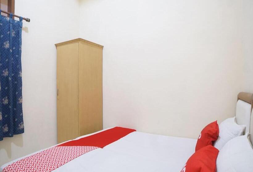 酒店 Spot On 91977 Kost Ketapang Syariah