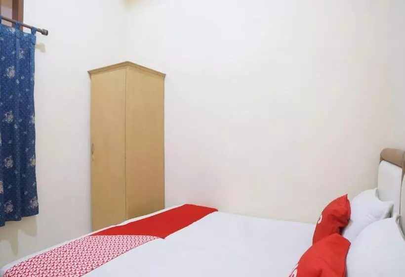 ホテル Spot On 91977 Kost Ketapang Syariah