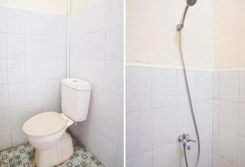 酒店 Spot On 91977 Kost Ketapang Syariah