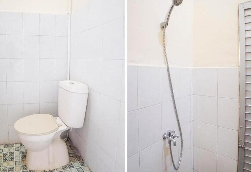 酒店 Spot On 91977 Kost Ketapang Syariah