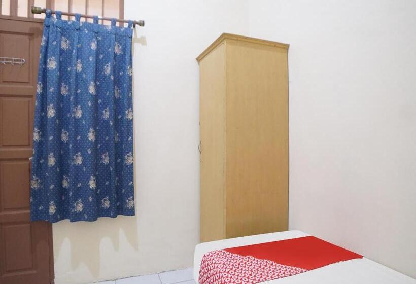 酒店 Spot On 91977 Kost Ketapang Syariah