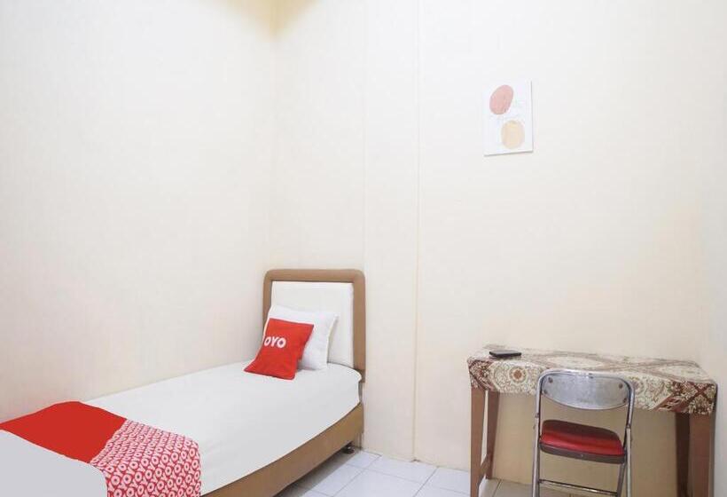 酒店 Spot On 91977 Kost Ketapang Syariah