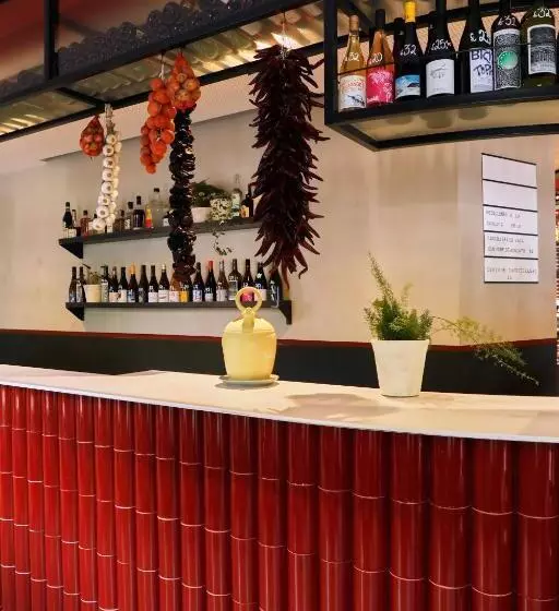 Latroupe Prado Hostel