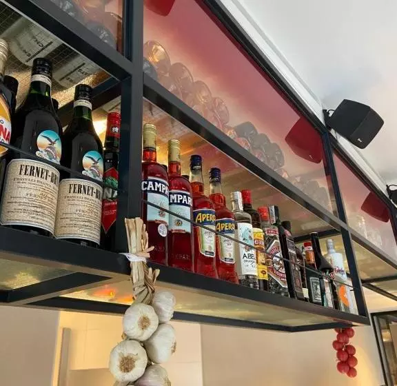 Latroupe Prado Hostel