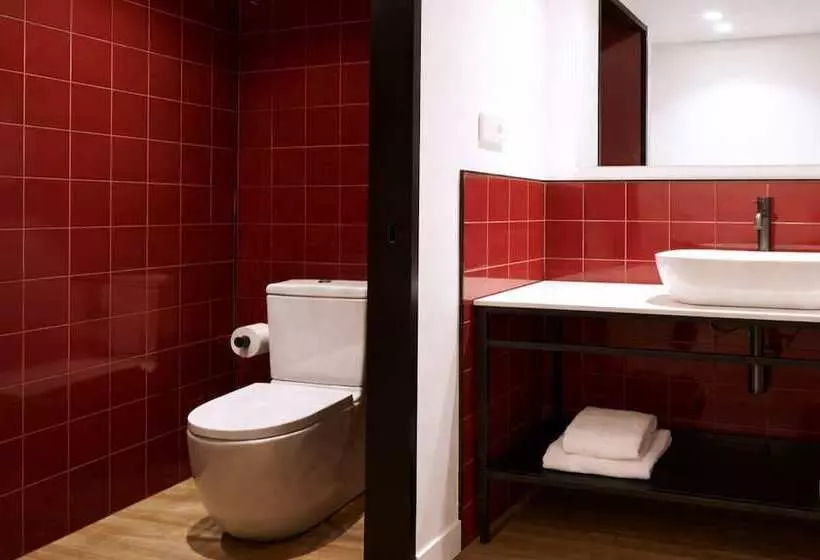 Latroupe Prado Hostel