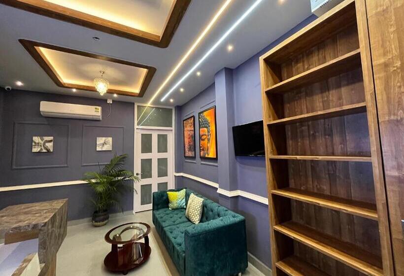 پانسیون Achala Home