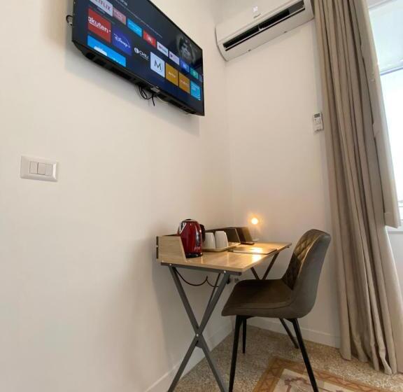 پانسیون Cavour 221   Central Station