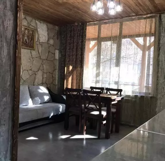 ペンション Guest House In Dilijan Haghartsin