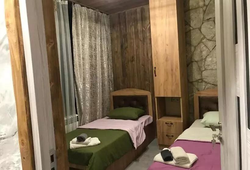 ペンション Guest House In Dilijan Haghartsin