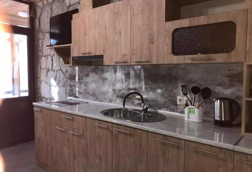 ペンション Guest House In Dilijan Haghartsin