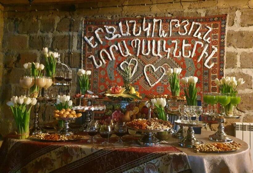 پانسیون Onoyi Tun Guest House