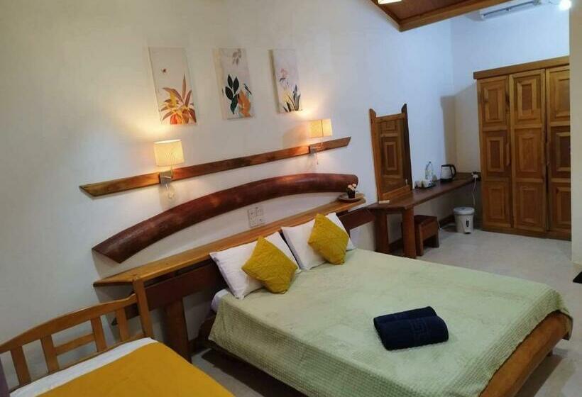 Pensió Reethi Villa Vaavu Thinadhoo