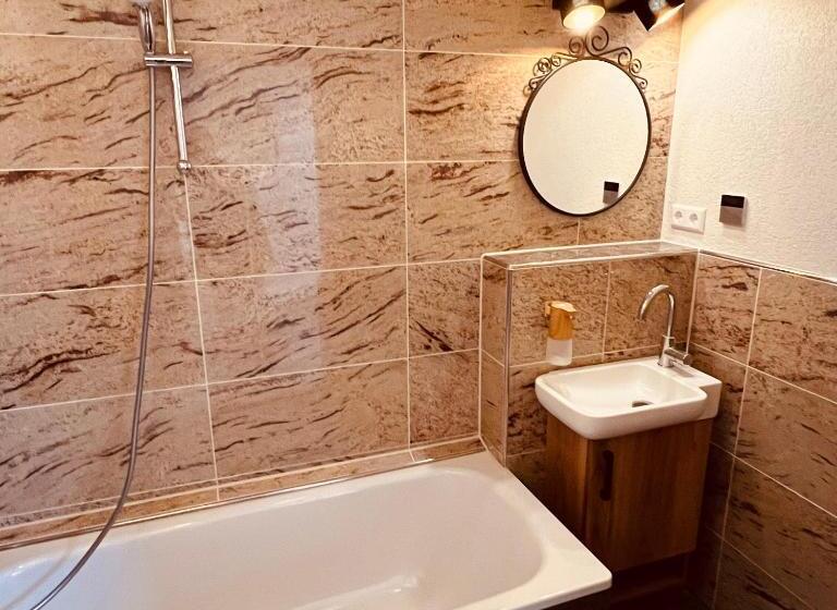 膳宿费 Rose Boardinghouse 24h 7d Self Check In Automat Volldigitalisiert Vollautomatisch