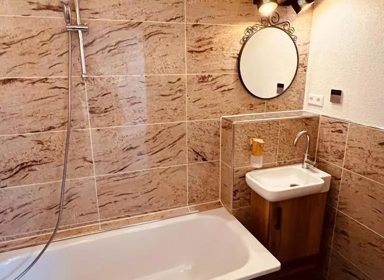 Majatalo Rose Boardinghouse 24h 7d Self Check In Automat Volldigitalisiert Vollautomatisch