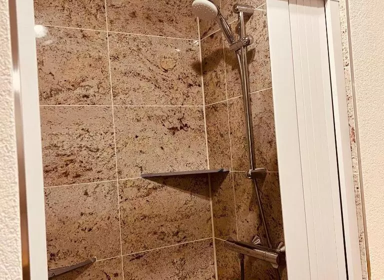 Majatalo Rose Boardinghouse 24h 7d Self Check In Automat Volldigitalisiert Vollautomatisch