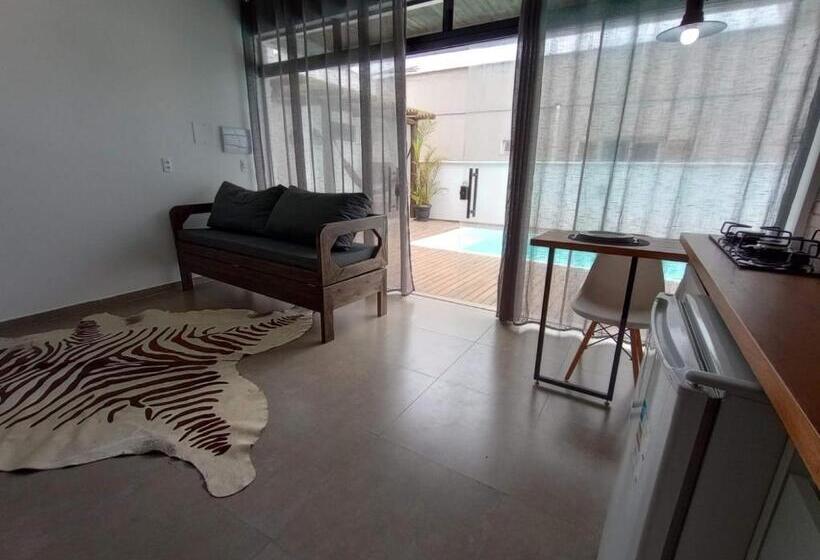 بنسيون The Guest House Hostel