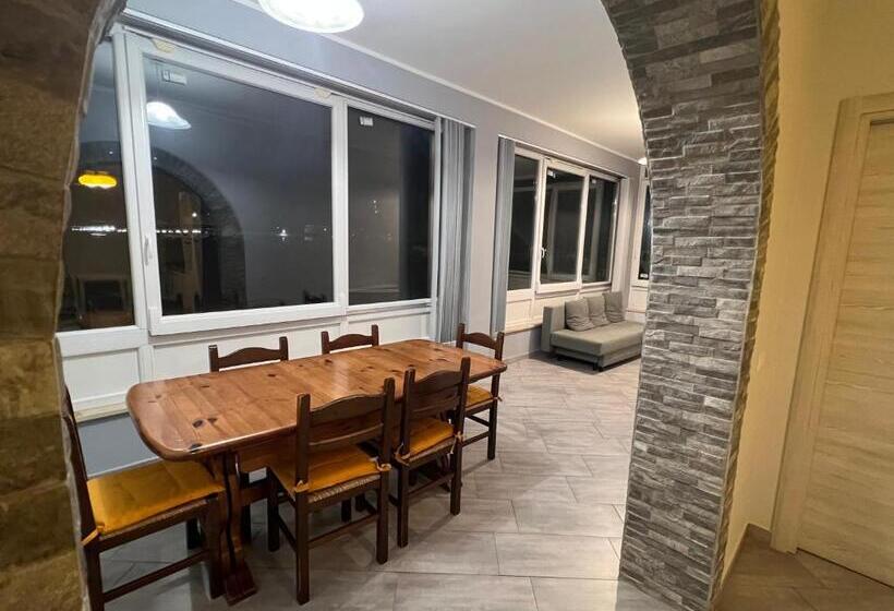 פנסיון Villarussoroma