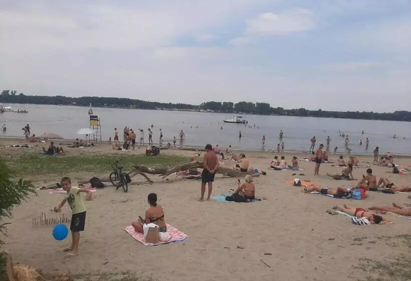 River Hostel Belgrade