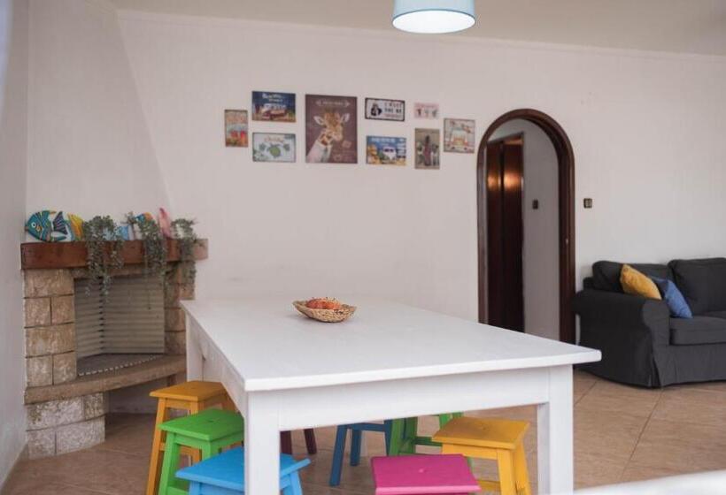 הוסטל Baleal Surf Emotions