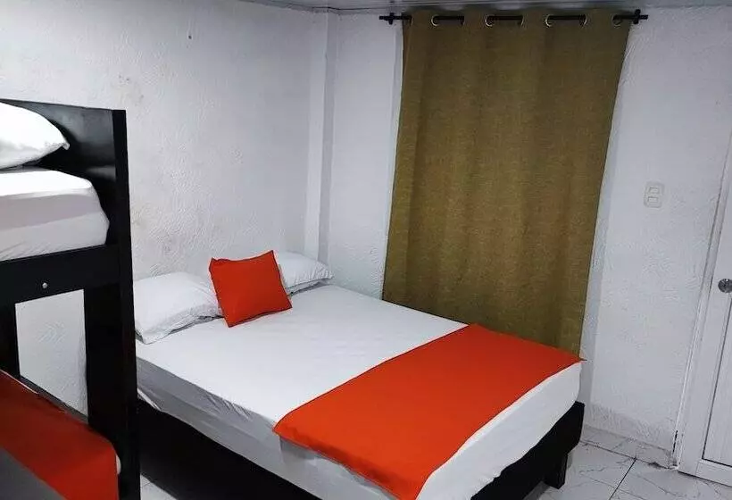 هاستل Hospedar Frente Al Aeropuerto