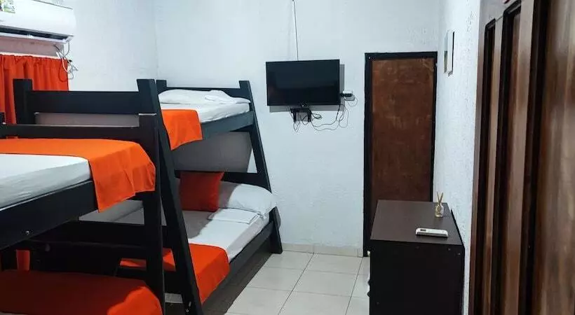 هاستل Hospedar Frente Al Aeropuerto