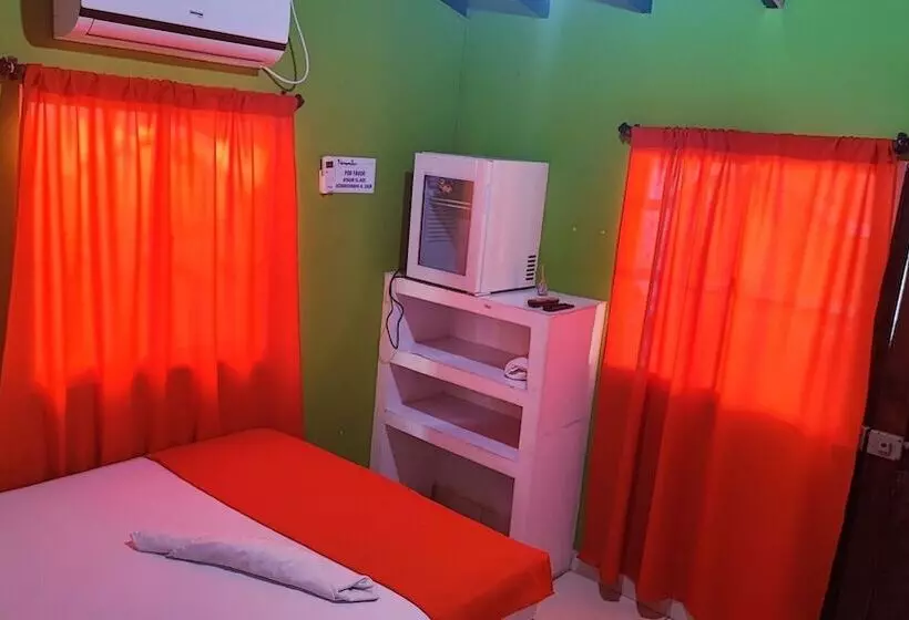 هاستل Hospedar Frente Al Aeropuerto