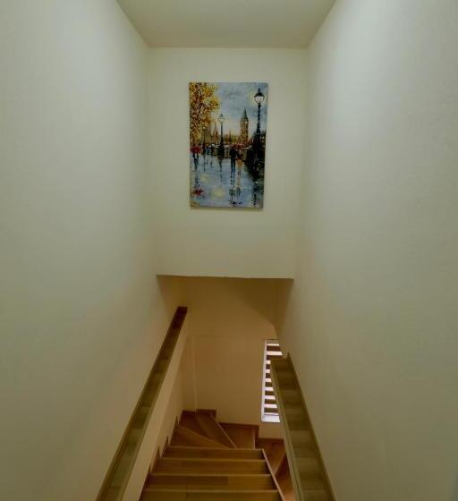 هاستل Old Town Inn