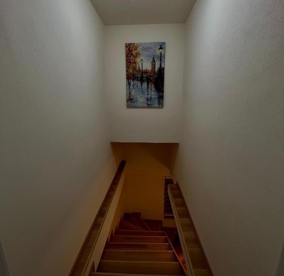 هاستل Old Town Inn