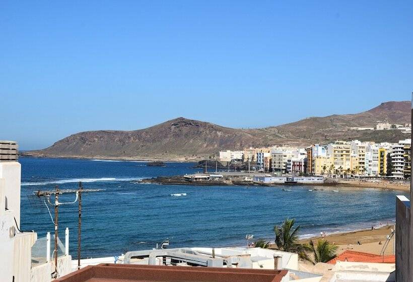 Canteras Urban Beach