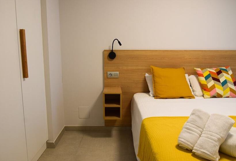 Canteras Urban Beach