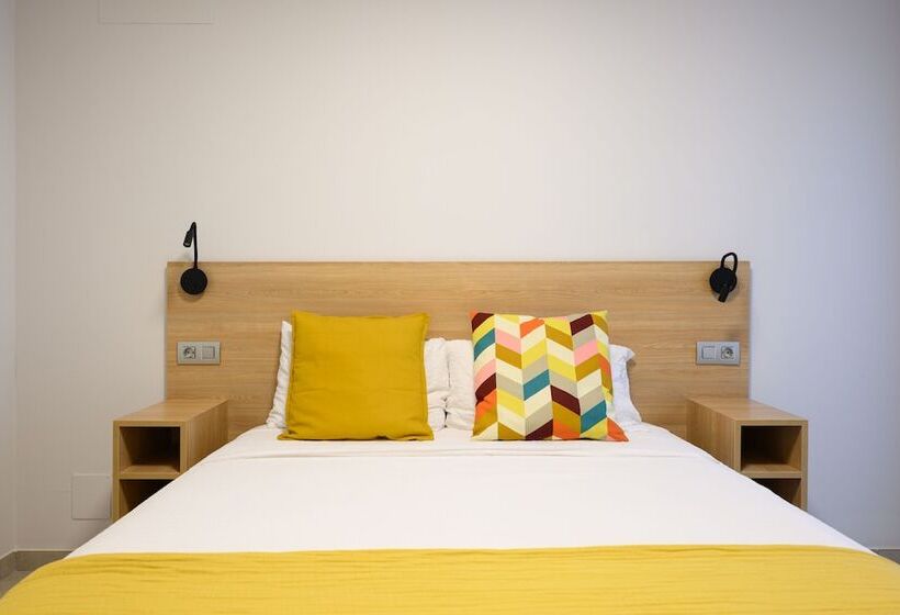 Canteras Urban Beach