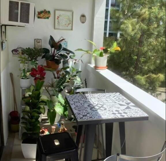 Cozyvilla At Pine Suites Tagaytay 2br Or Studio With Free Parking