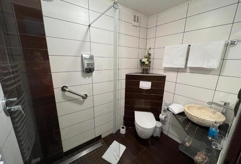 Health And Spa By Doro Im Hotel Am Schwanenweiher