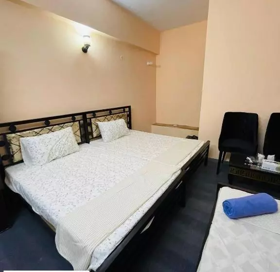 هتل Al Jannat Luxury