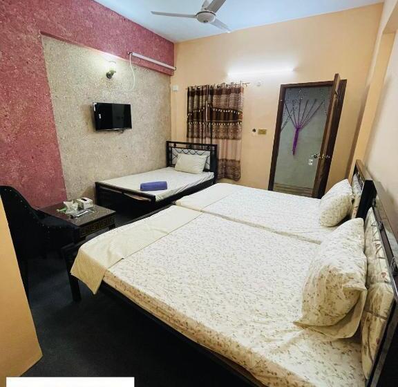 هتل Al Jannat Luxury