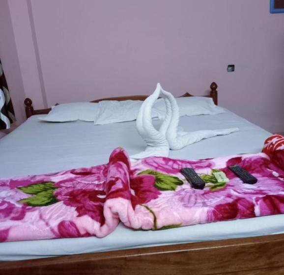 Hotel Goroomgo Chemistrica Digha