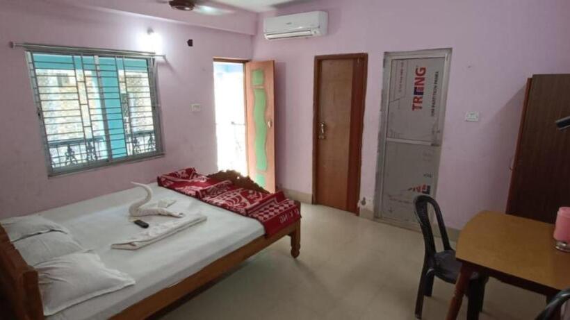 Hotel Goroomgo Chemistrica Digha