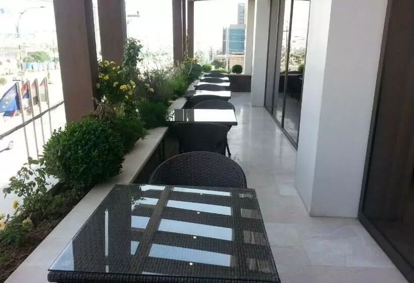 هتل Helin De Ville