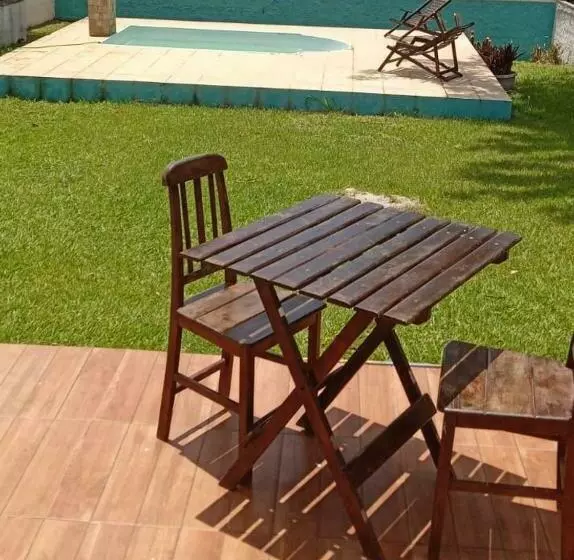 Hotelli Lirios Da Vila Pousada