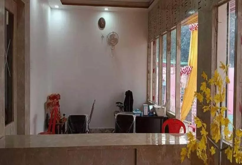 Hotel Oyo 70405 K