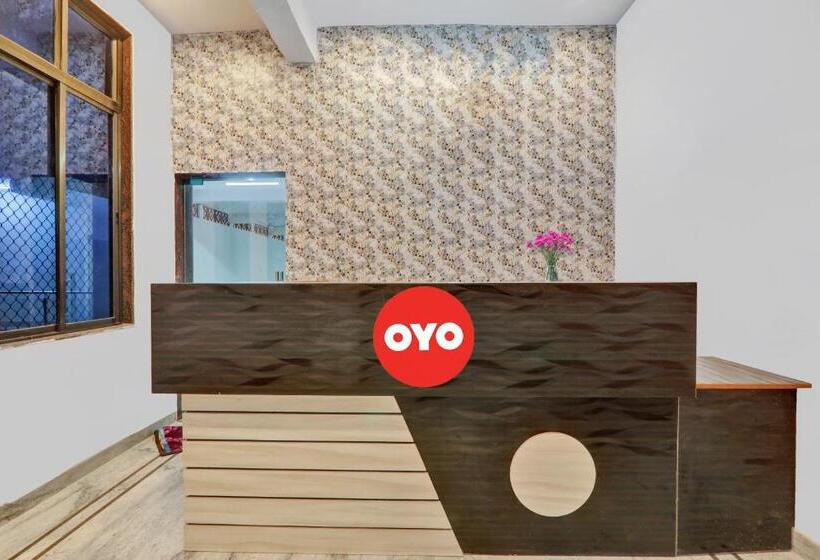 בית מלון כפרי Oyo Flagship 70374  C R K Inn
