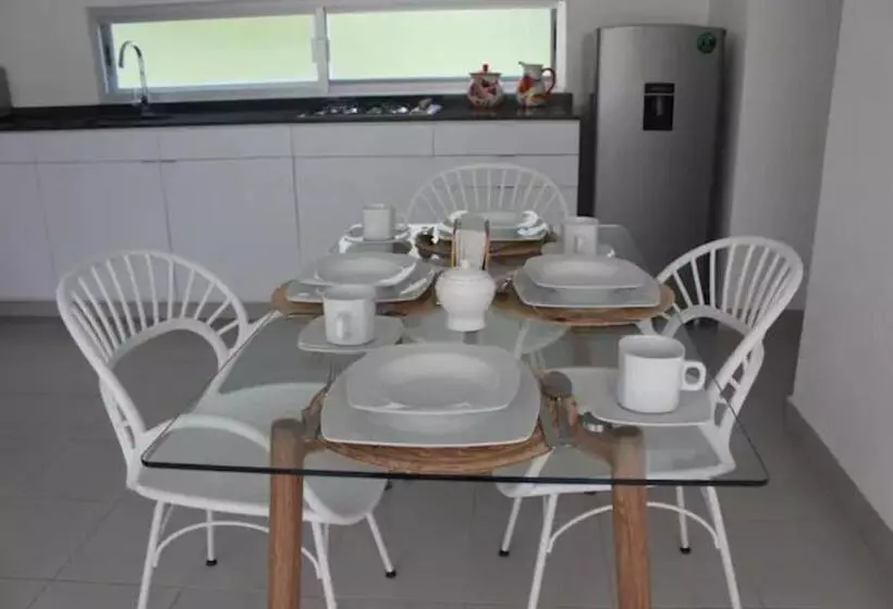 ホテル Papaya Condo Acapulco Diamante  Solo Adultos