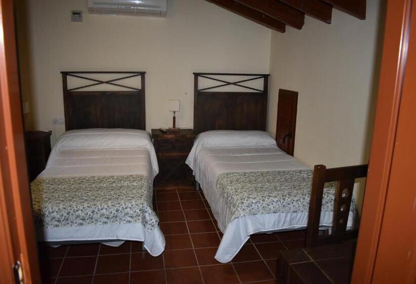 Отель Rural El Refugio De Los Templarios