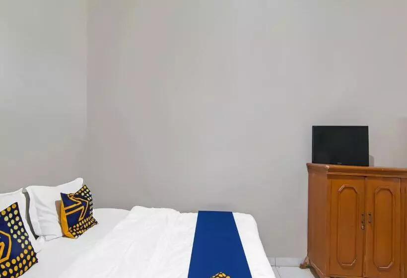 ホテル Spot On 91958 Flamboyan 25 Homestay Syariah