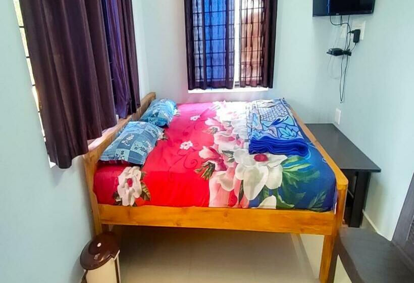 Hotel Staymaker Roopa Lodge