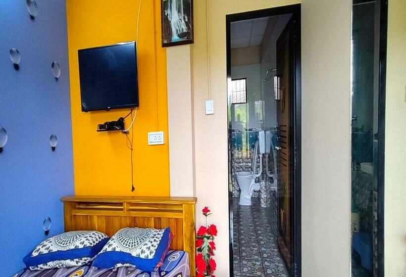 Hotel Staymaker Roopa Lodge