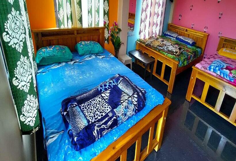 Hotel Staymaker Roopa Lodge