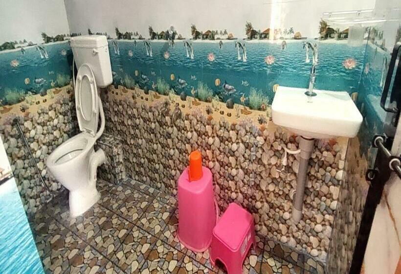 Hotel Staymaker Roopa Lodge